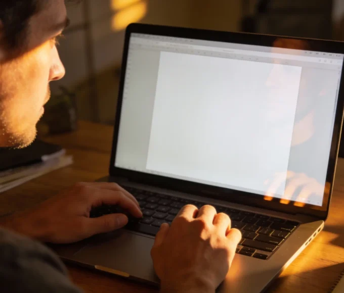 post sobre como parar de postergar e iniciar os projetos