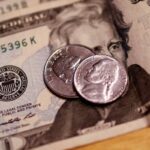 Dólar cai para R$ 5,37 com redução de preocupações com Venezuela 10 2020 09 28t121101z 1 lynxmpeg8r165 rtroptp 4 dolar abre