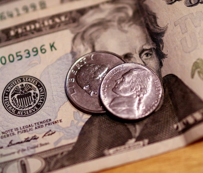 2020 09 28t121101z 1 lynxmpeg8r165 rtroptp 4 dolar abre