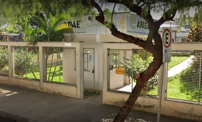 Funcionários da APAE relatam atraso de salários e do 13º em Santa Bárbara d’Oeste 14 APAE SBO