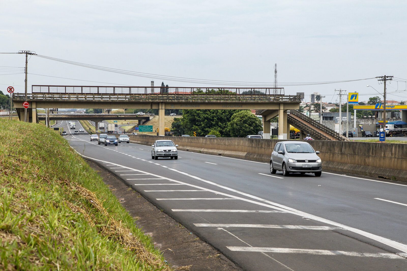 Passarela SP 304 02 imprensa