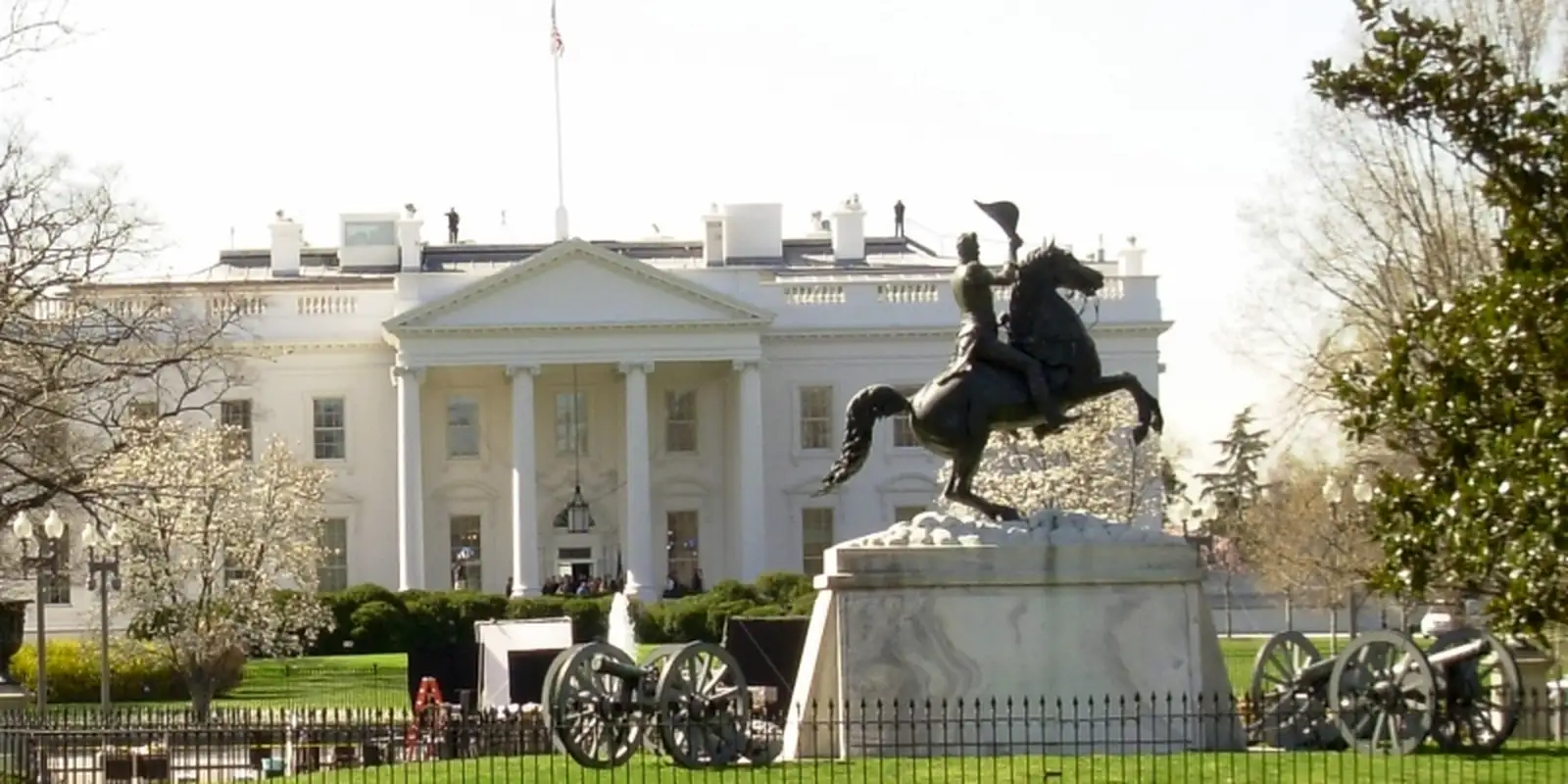 Lula diz que viajará a Washington em março para encontro com Trump 5 casa branca