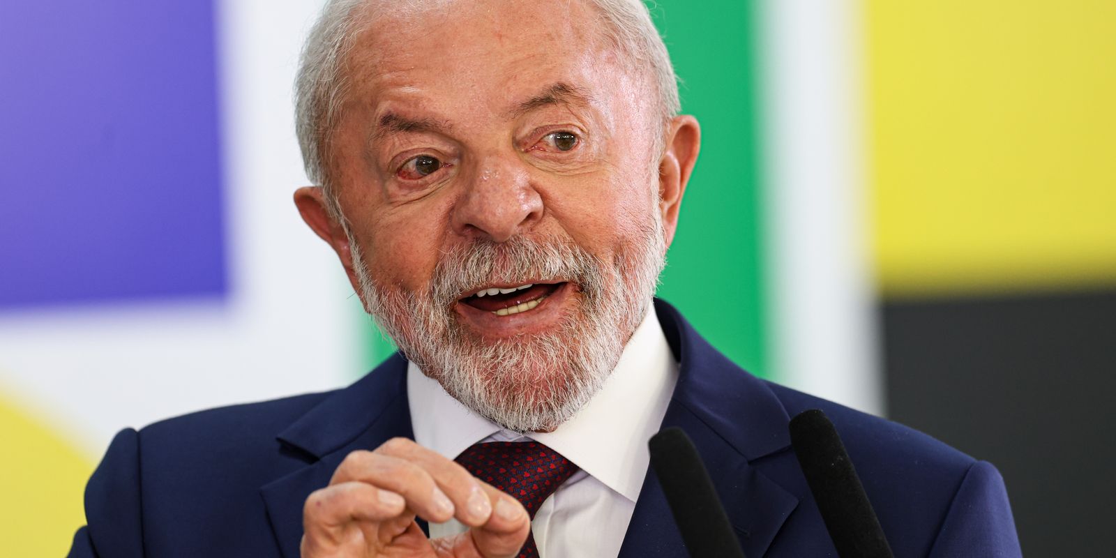 Lula sanciona Orçamento com veto a reajuste do Fundo Partidário 5 coletiva lula mc abr 18122025 13