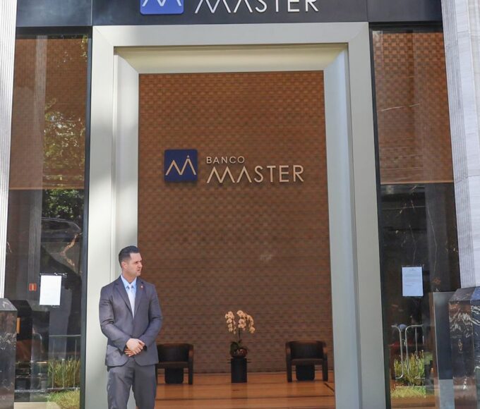 Justiça dos EUA reconhece liquidação do Banco Master e bloqueia ativos 25 retrospectiva74