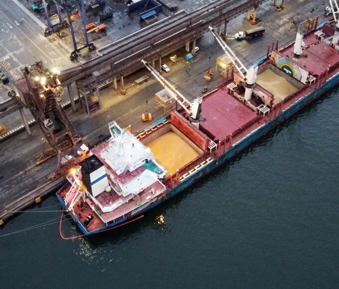 2020 12 04t162610z 113705395 rc2ggk9mzfi9 rtrmadp 3 brazil soybeans imports 1