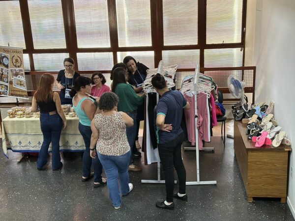 54908232428 e6e551e72d c