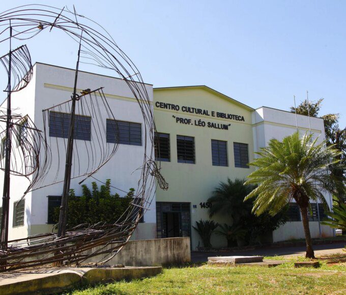Centro Cultural e Biblioteca Leo Sallum scaled