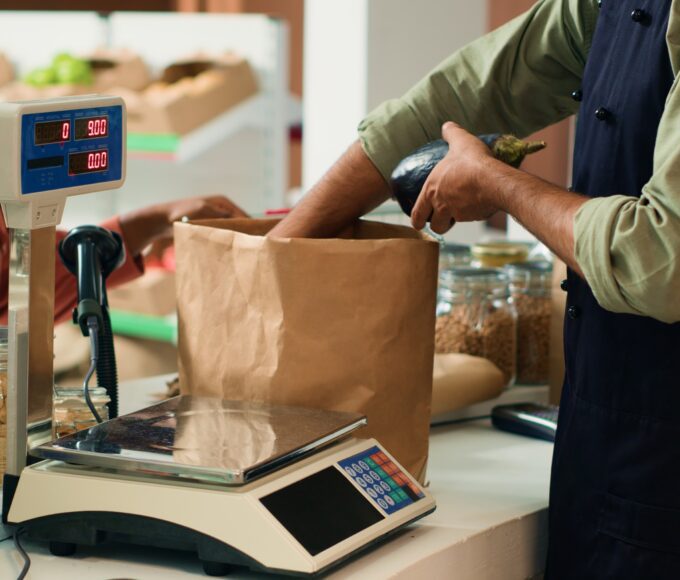Comércio só poderá abrir em feriados com acordo coletivo a partir de 1º de março 14 FOTO ILUSTRATIVA COMERCIO FREEPIK