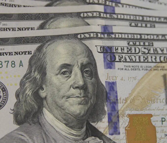 dolar moeda 0803221203