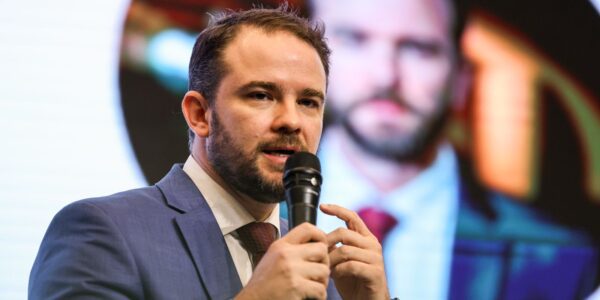 1774087984 1000150660