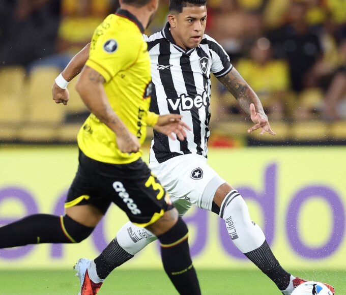 Pré-Libertadores: Botafogo arranca empate com Barcelona em Guayaquil 14 55127958238 178be2aa63 o