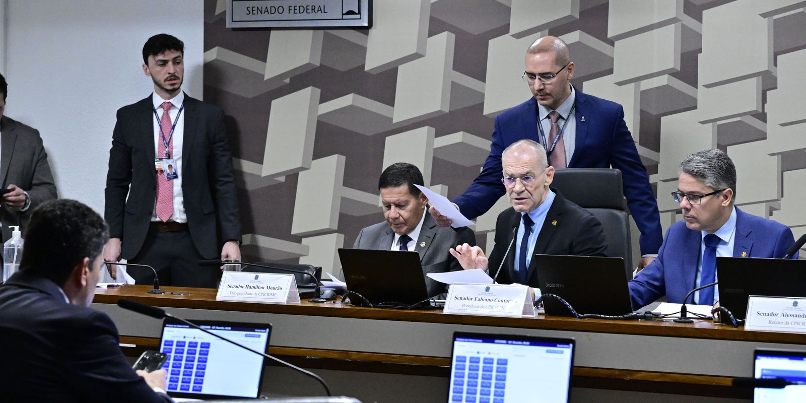 55142003124 f148f99d0f o