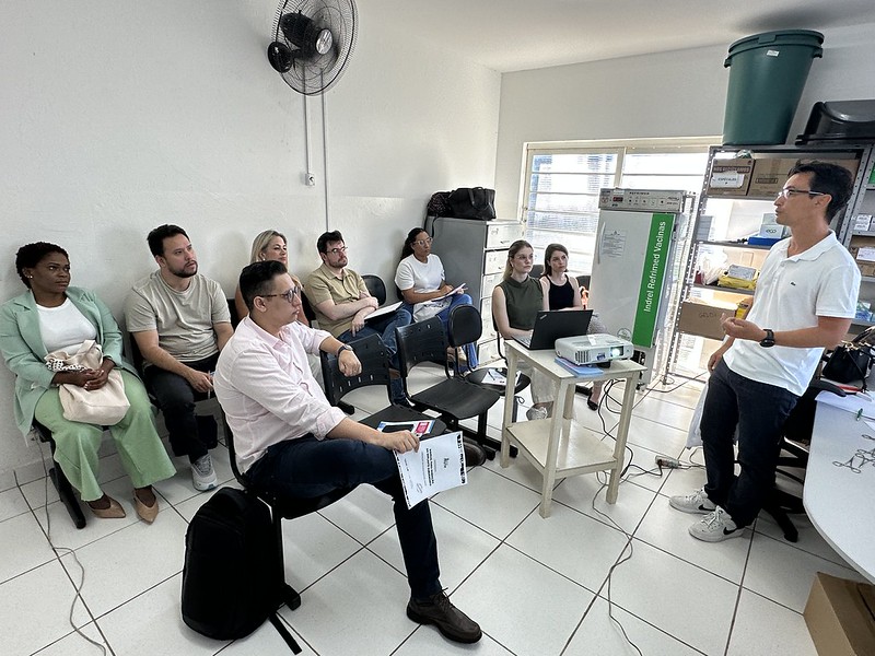 55151650764 30f4d53c9d c