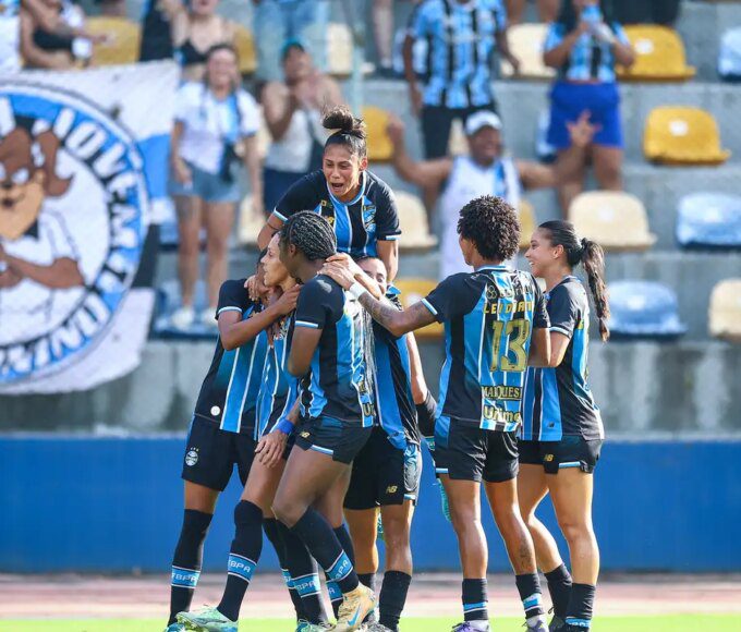 Grêmio supera Internacional por 2 a 1 no Brasileiro Feminino 15 55173893558 71aae5d49e o