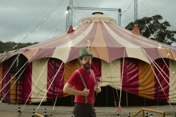 CAMILA CARNEIRO KOMBI NO CIRCO 24