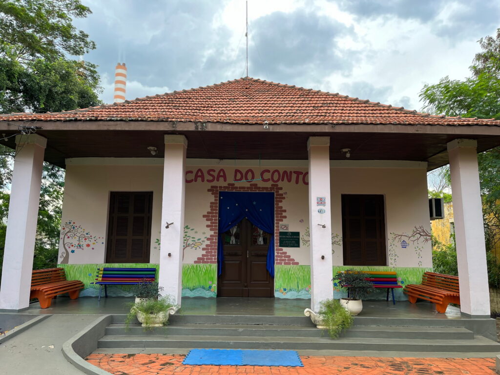 Casa do Conto tem sarau em homenagem ao contador de histórias neste sábado 5 Casa do Conto