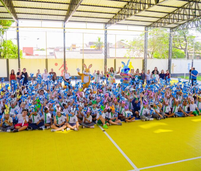 Secretaria da Educação inicia entrega de ovos de Páscoa nas escolas municipais 14 Entrega de ovos