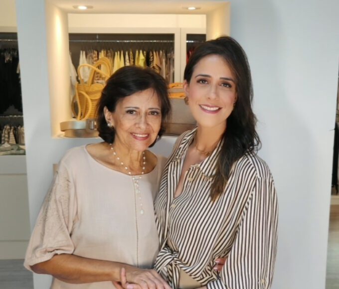 Mae e Filha Atual e Principal