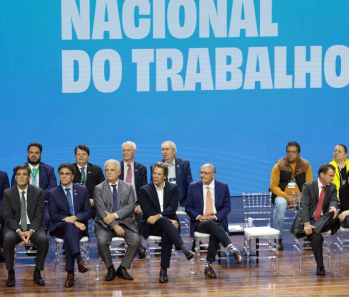 Fim do 6x1: Lula propõe negociação entre patrões, empregados e governo 14 pint2401.jpg