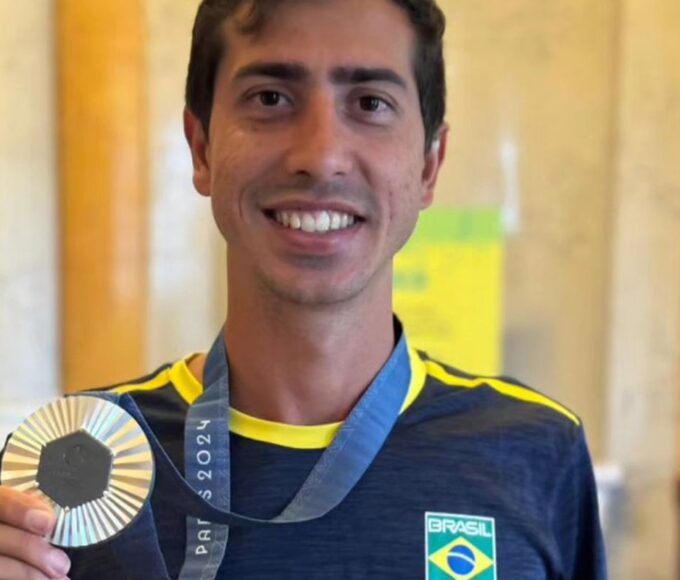Caio Bonfim ganha prata em etapa mundial da marcha atlética na China 14 sim coisas grandiosas fez o senhor por nos por isso estamos alegres. salmos 126 3meus amigo