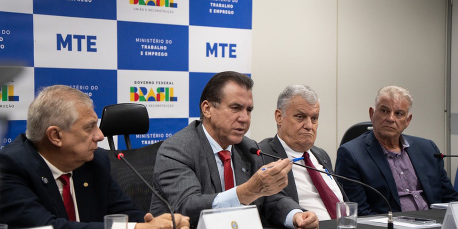 12418814 f345 4028 9c37 4557e34c2234