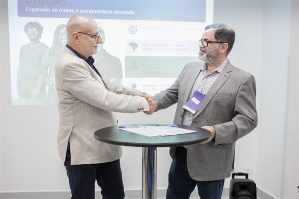 Assinatura da parceria Rede Cidada