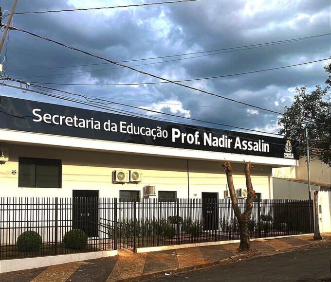 Capivari supera meta nacional de alfabetização em pesquisa envolvendo todos os municípios do país 14 Sede da Secretaria de Educacao