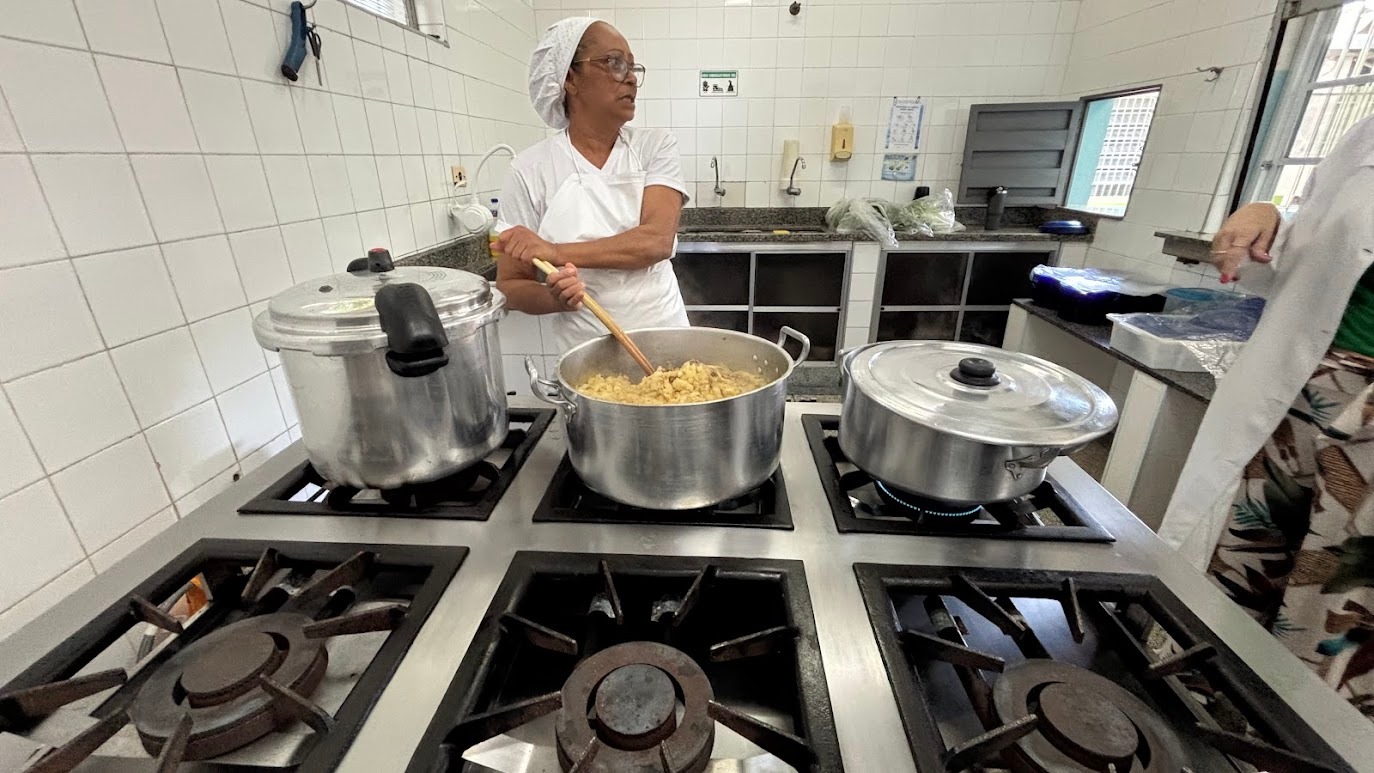 Nova Odessa reforça segurança alimentar nas escolas e prepara novo Manual de Boas Práticas para a rede municipal 5 WhatsApp Image 2026 04 15 at 13.53.20
