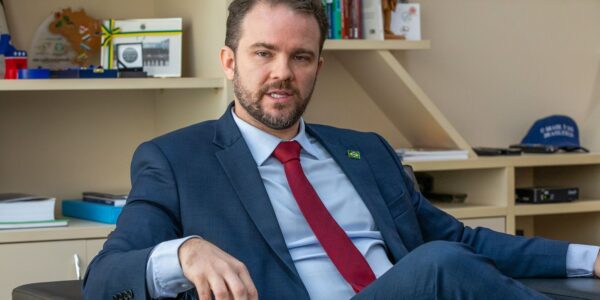 dario durigan ministro da fazenda