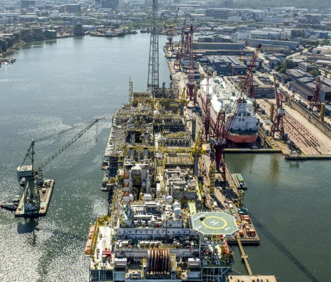 Reservas provadas de petróleo no Brasil crescem 3,84% em 2025 14 plataforma da petrobras que reforcara o pre sal deixa singapura03