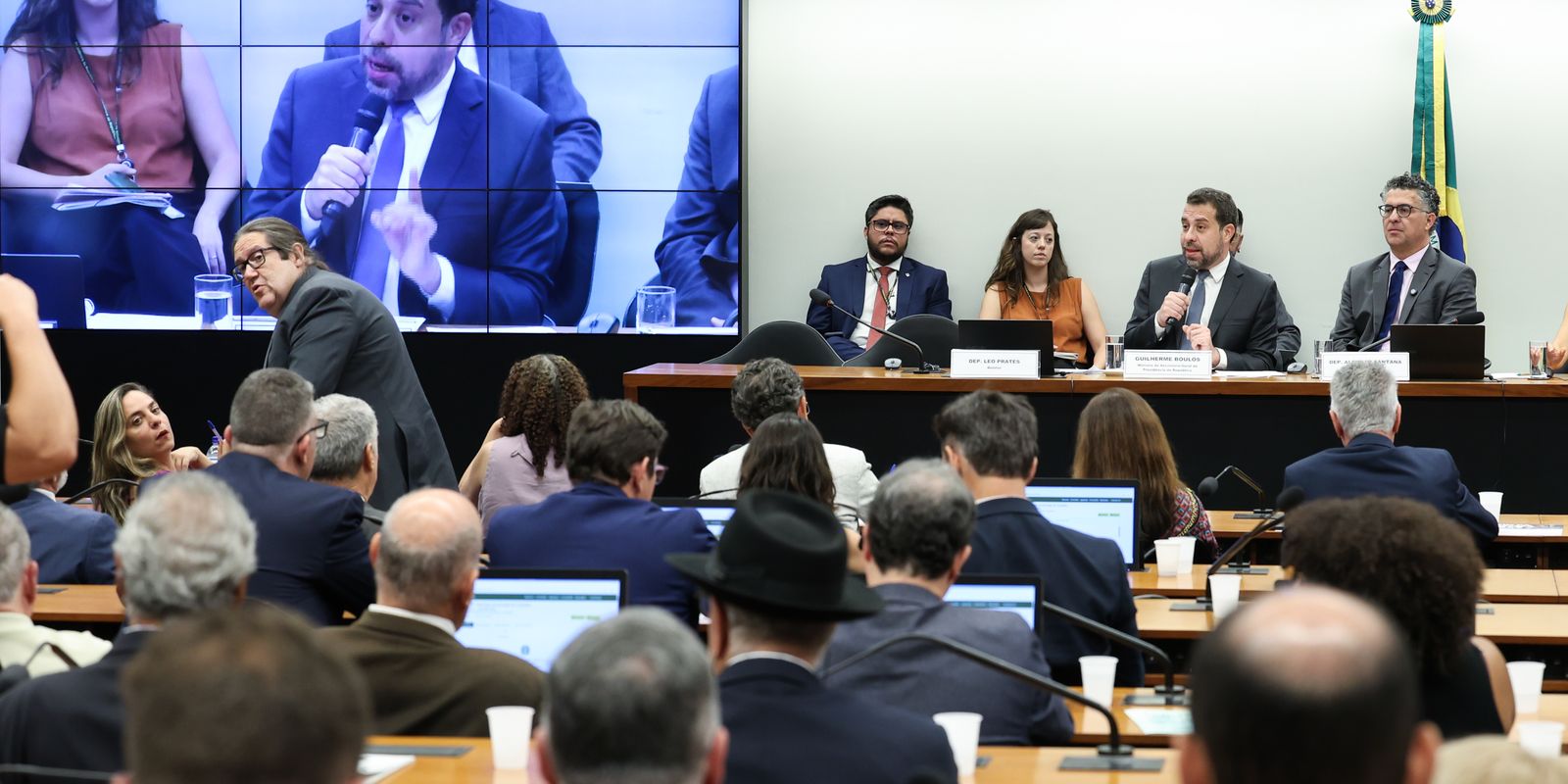 Boulos critica compensação a empresas pelo fim da escala 6x1 5 0d9a7923 0