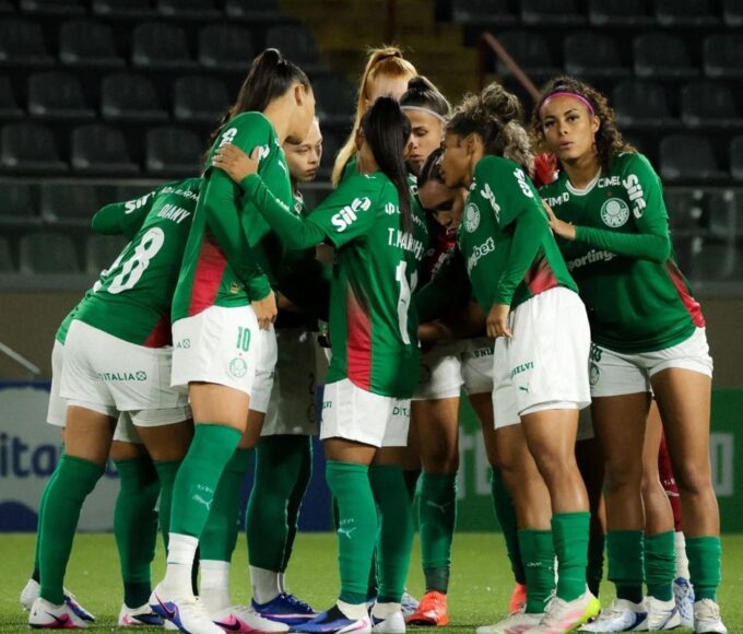 Palmeiras derrota Botafogo e se aproxima da liderança no BR Feminino 14 0m0a1445 2.jpg 2000x1200