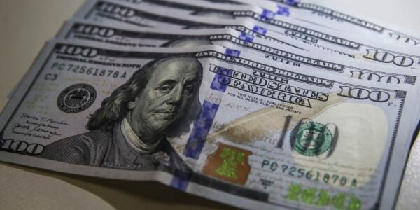 1778292766 dolar moeda 0803221210