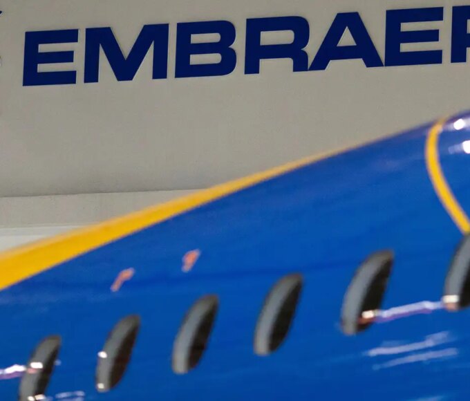 2019 01 10t214347z 1645656956 rc19fda02af0 rtrmadp 3 embraer m a boeing
