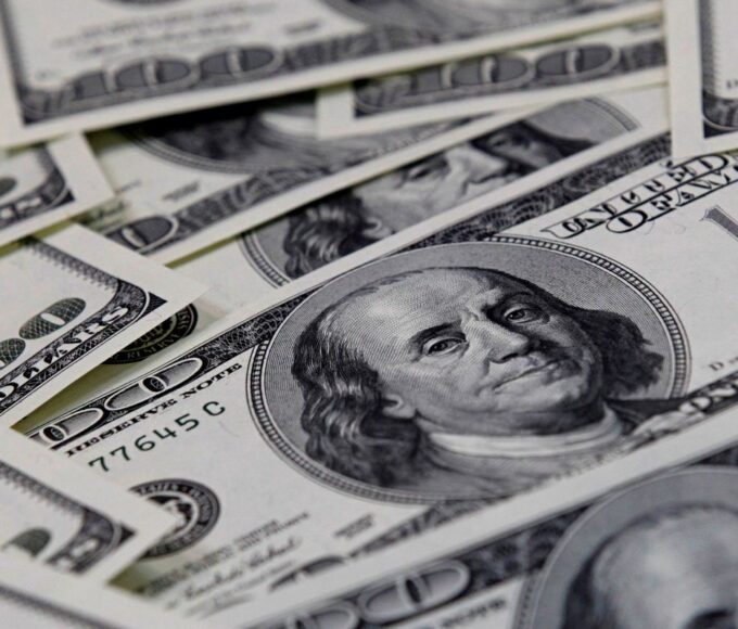 Dólar cai para R$ 4,98, e bolsa sobe em dia de alívio 12 2021 10 05t212520z 1 lynxmpeh9415o rtroptp 4 global bond jpmorgan