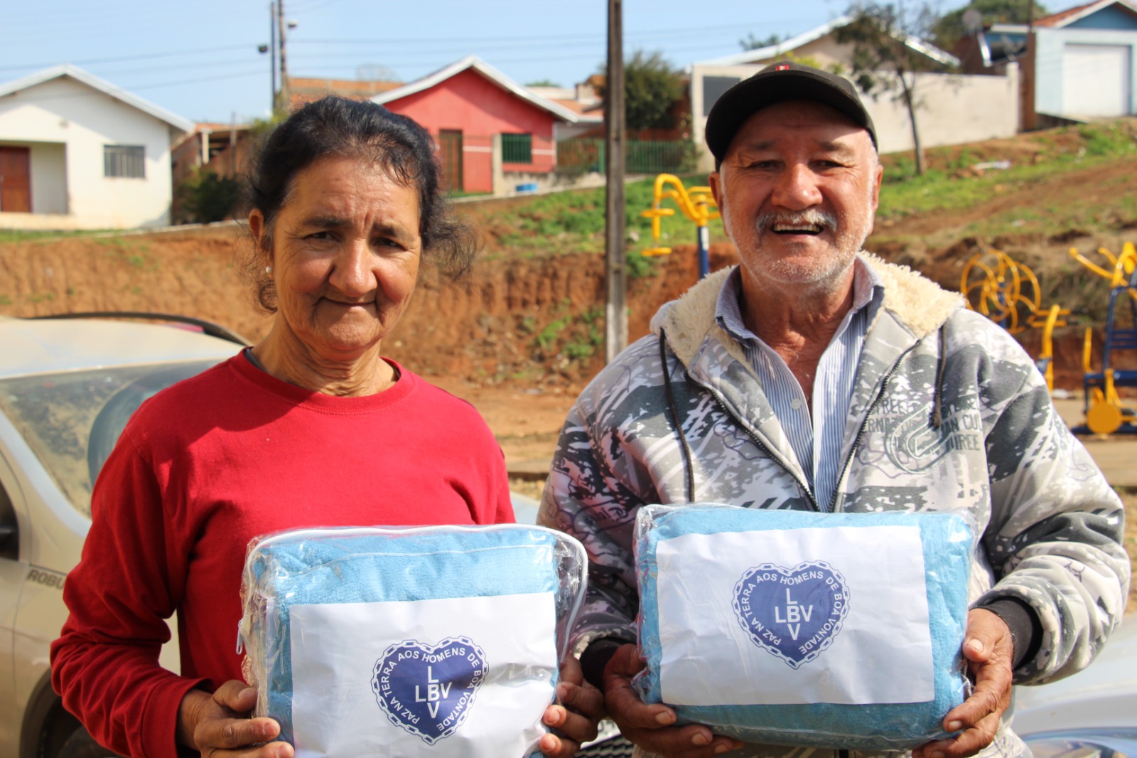 Solidariedade que aquece: LBV beneficia famílias com a entrega de cobertores 5 LBV 2