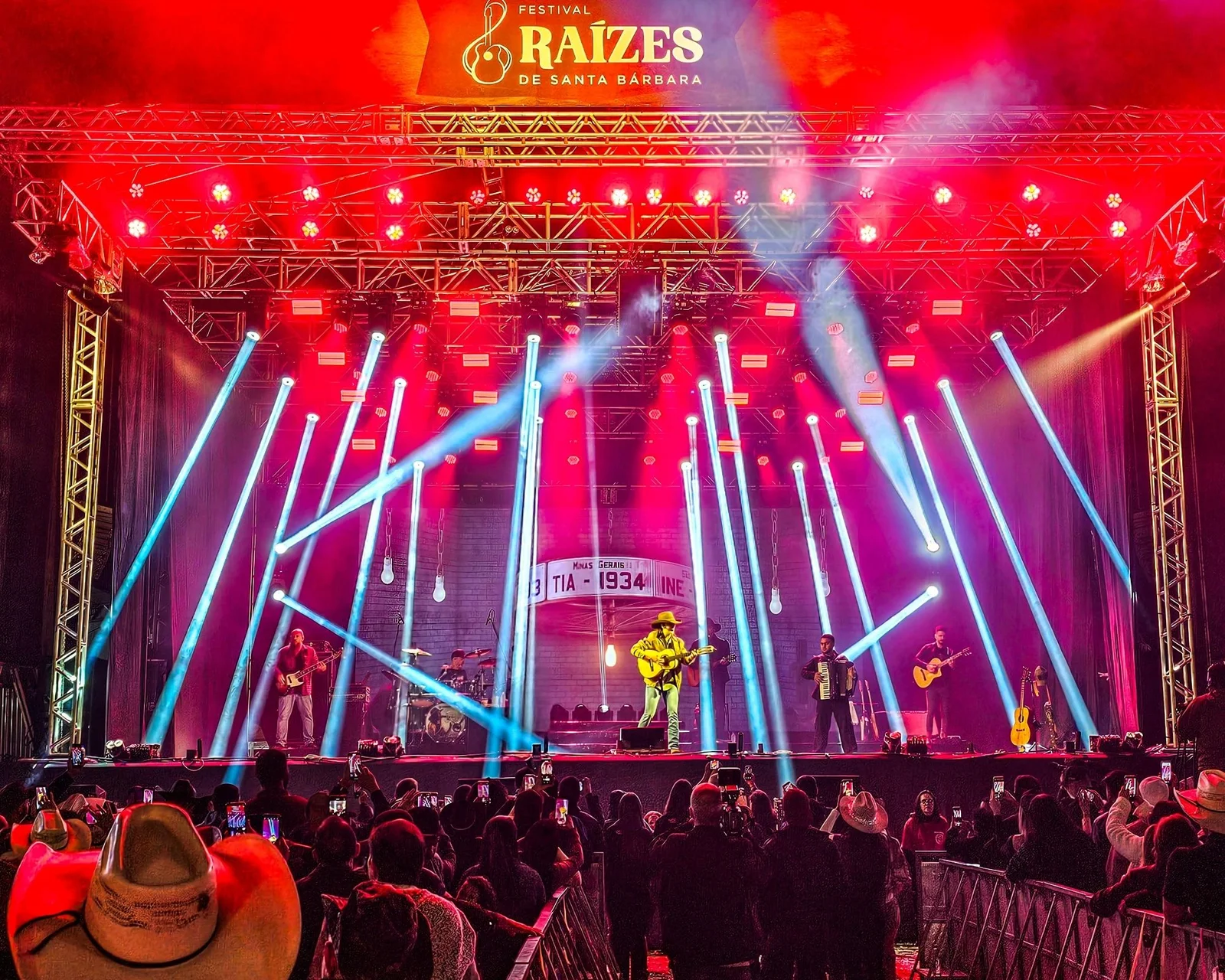 Festival Raízes de Santa Bárbara 2026 divulga cardápio da praça de alimentação solidária 5 PALCO RAIZES