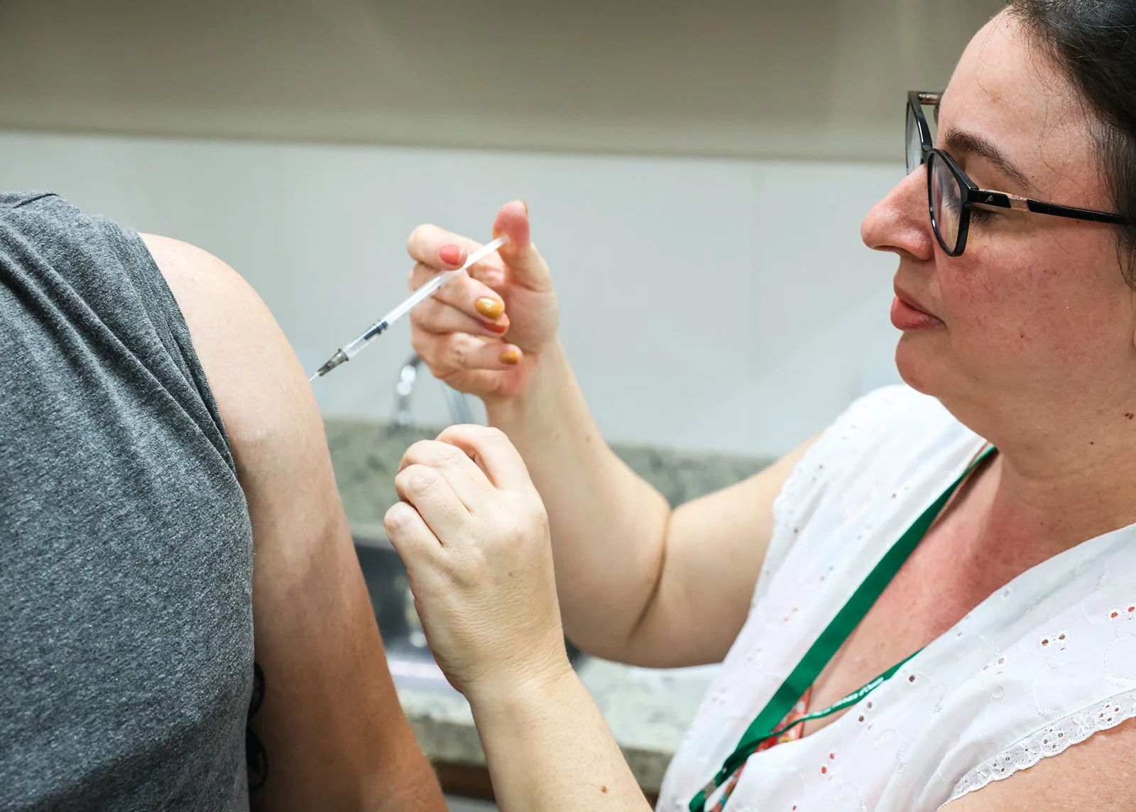 Santa Bárbara segue com vacinação contra a gripe nas UBSs; Município tem 18,2 mil doses aplicadas 5 Vacinacao Gripe 05 imprensa