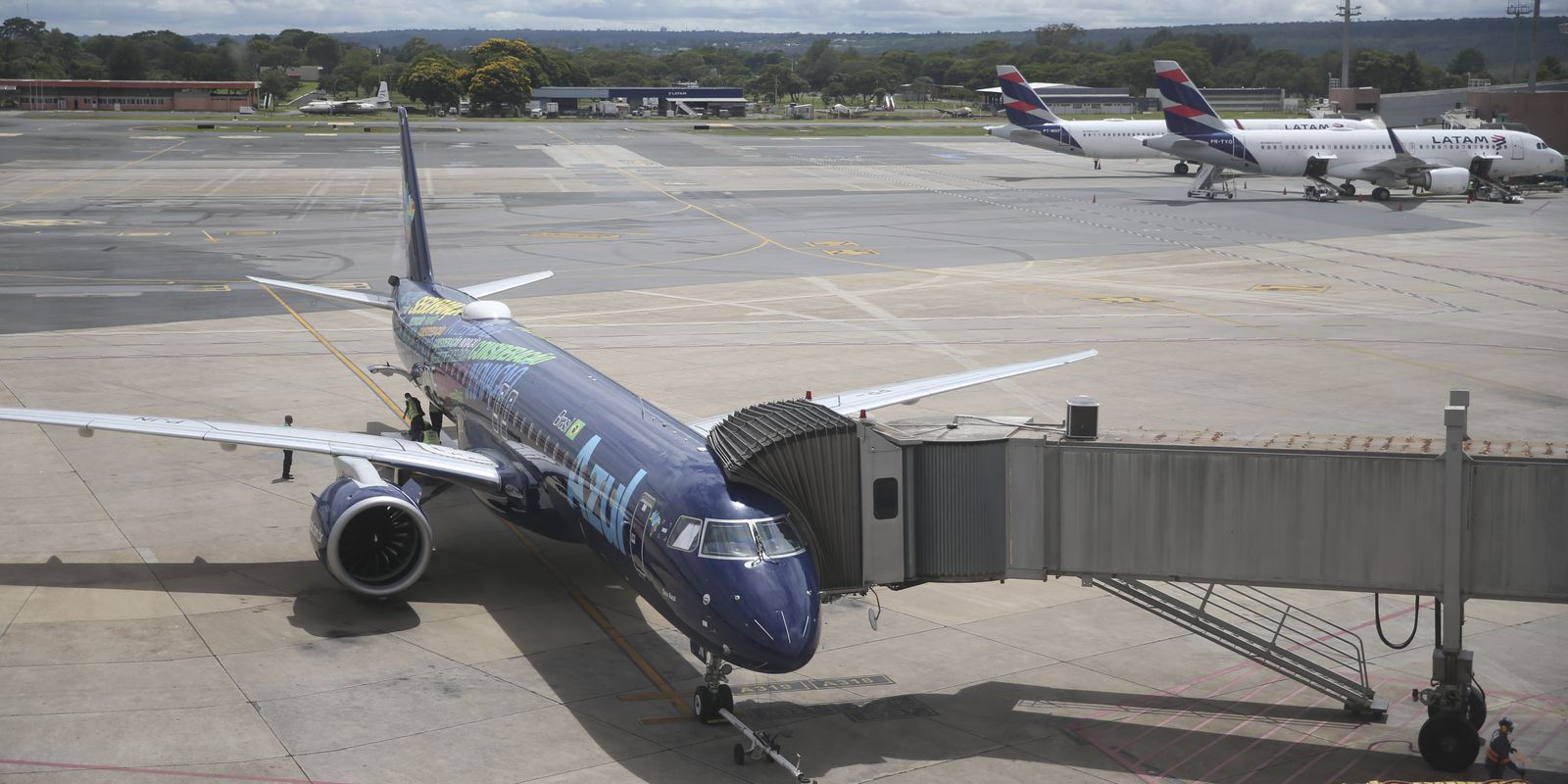 CMN regulamenta linha emergencial para auxílio a companhias aéreas 5 aeroporto internacional de brasilia1912223003