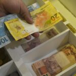 dinheiro caixa mcajr abr 2907221127