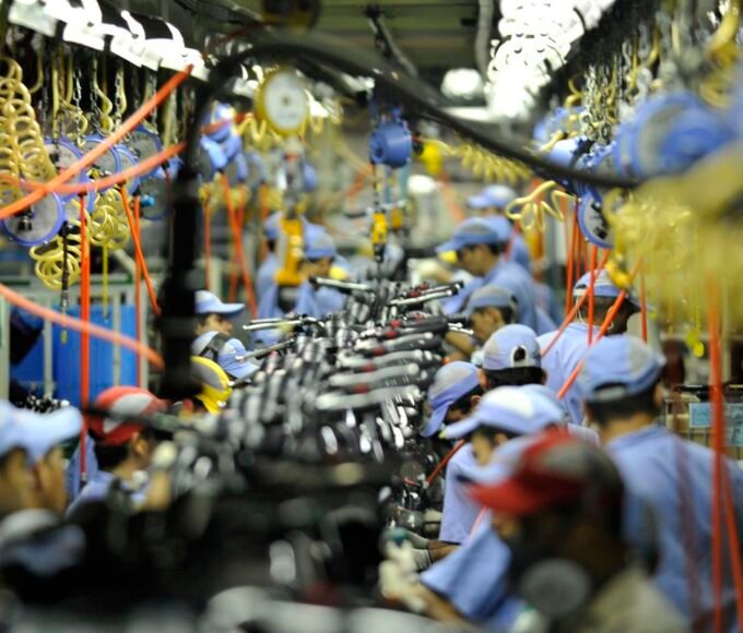 Parecer da 6x1 é adiado em meio à pressão para transição de 10 anos 14 industrias fabricas de motocicletas industrias fabricas santos fc2610100917