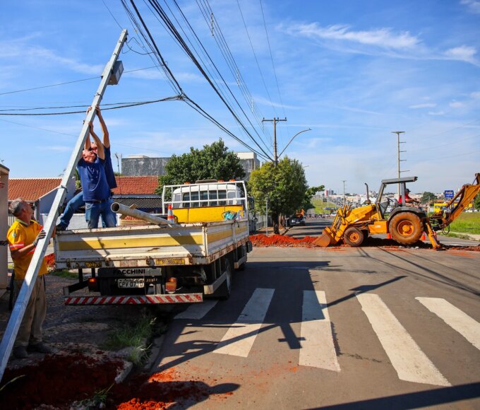 semaforo av sao paulo x petroleo 01