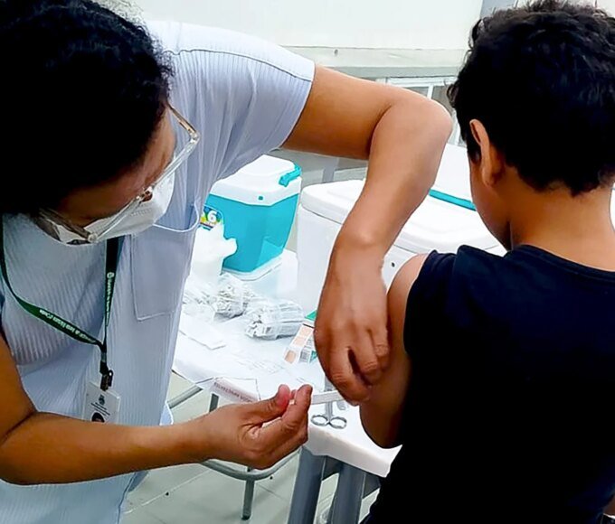 Prefeitura segue com estratégia de imunização contra o sarampo e a influenza nas escolas até o dia 29 14 vacinacao escolas estaduais imprensa
