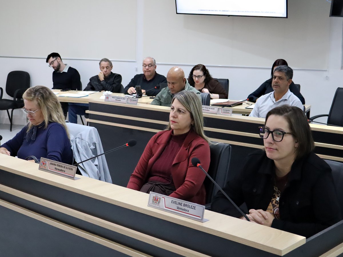 Vereadores aprovam alterações na lei sobre Banco de Ração em Amparo e ampliam benefícios 5 08 06 2026 17a Sessao Ordinaria 26