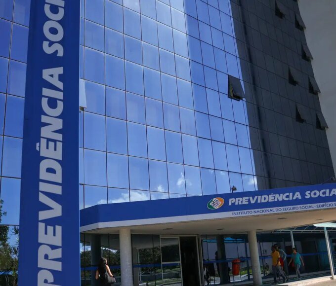 Fila do INSS cai ao menor nível em 21 meses, com 1,8 milhão de pedidos 14 09052025 pzzb8446