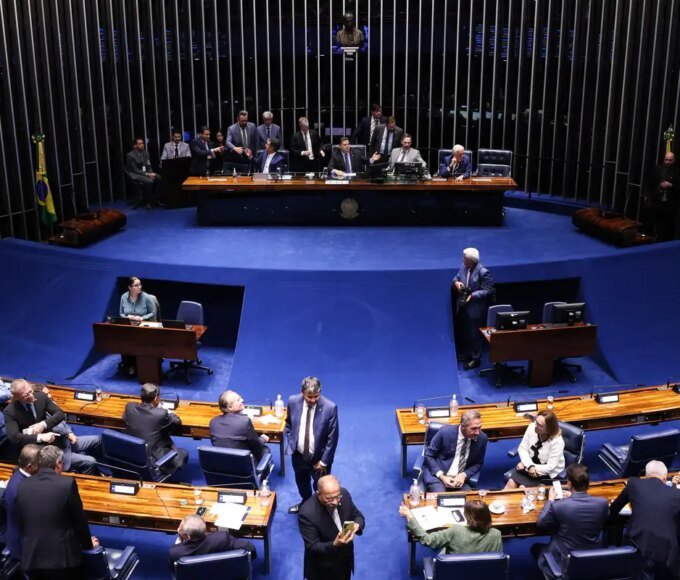 Alcolumbre trava tramitação da PEC do fim da 6x1 no Senado 14 0d9a4091