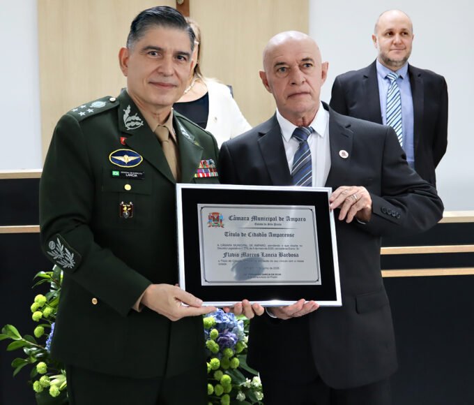Ministro do STM, general Flavio Lancia recebe título de Cidadão Amparense 15 11 06 2026 Visita e Titulo Flavio Lancia 274