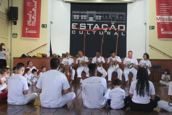 1781293325 Capoeira
