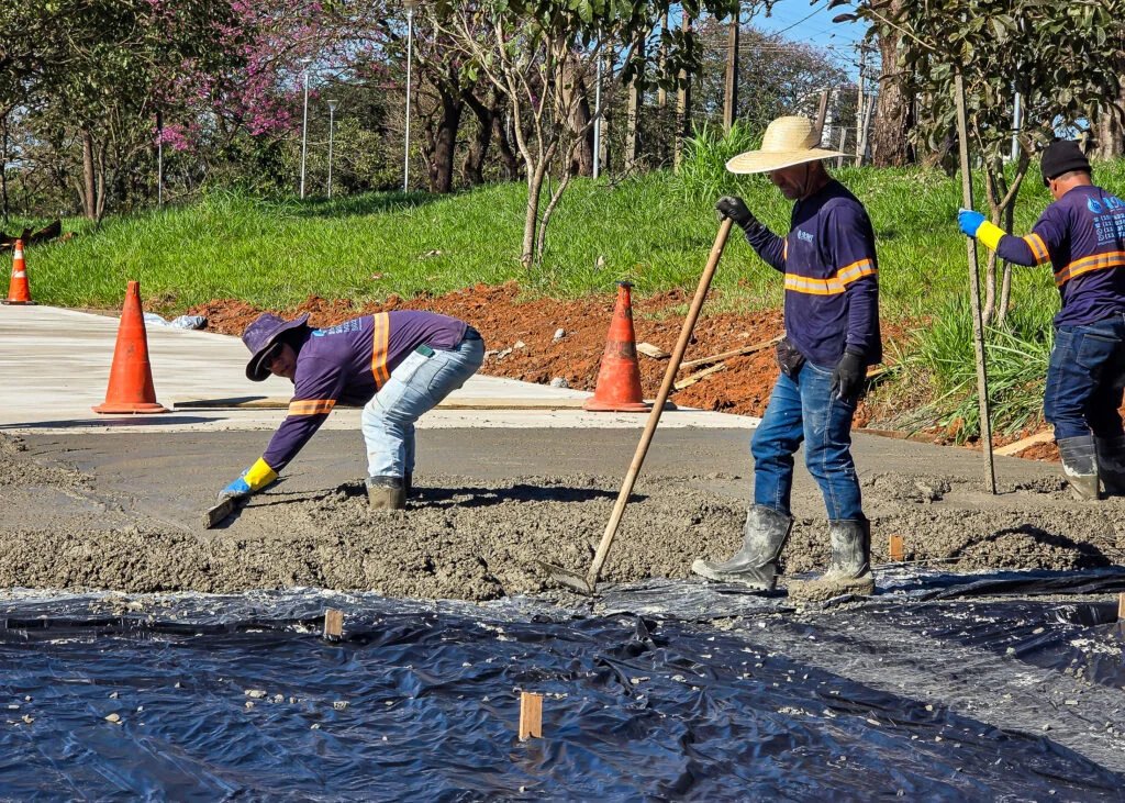 Bolsao de estacionamento no Batagin 1