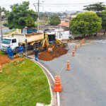 DAE retoma obras de esgoto na região central e altera trânsito até quarta-feira em Santa Bárbara d'Oeste 10 DJI 0488
